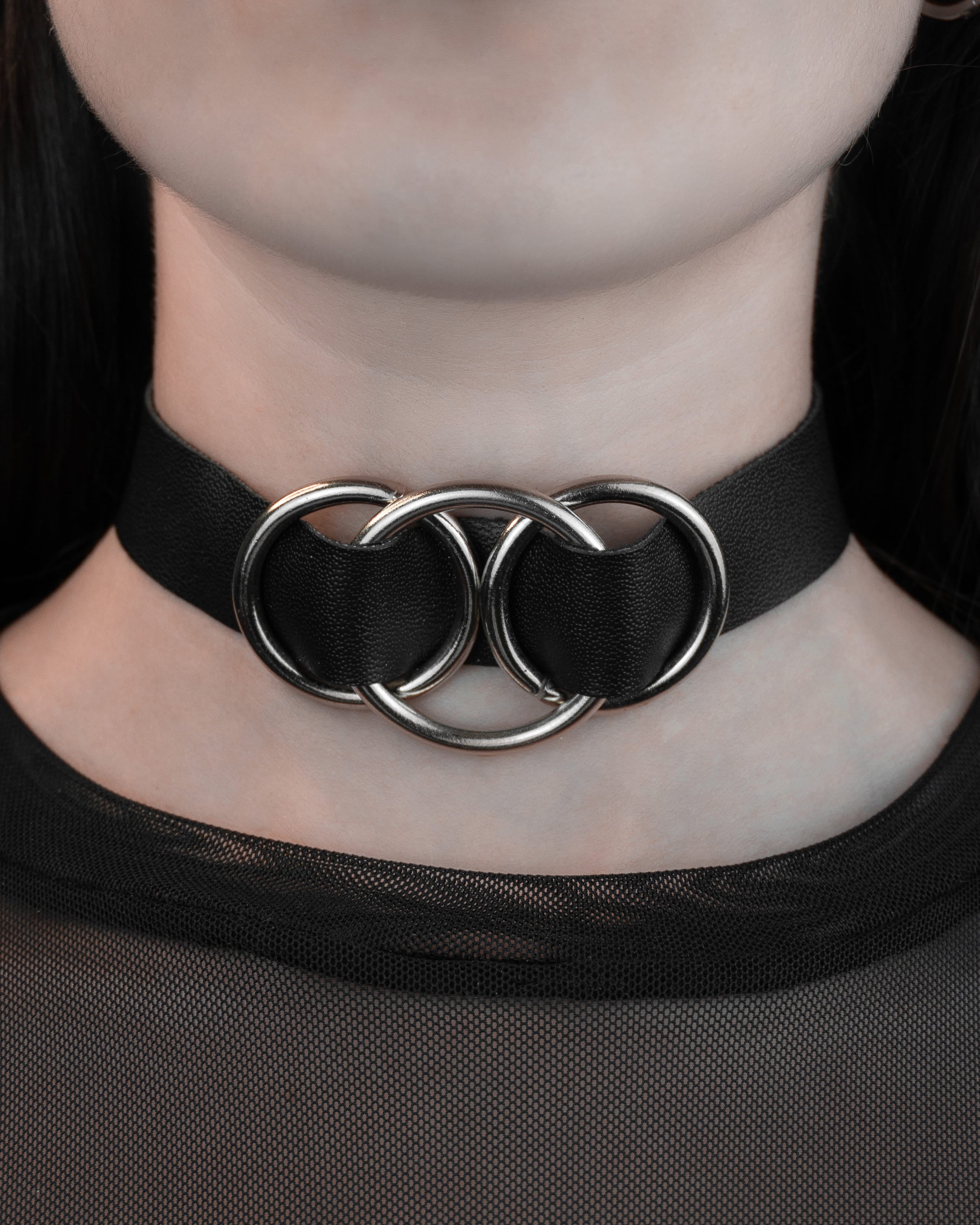 Rings | Choker