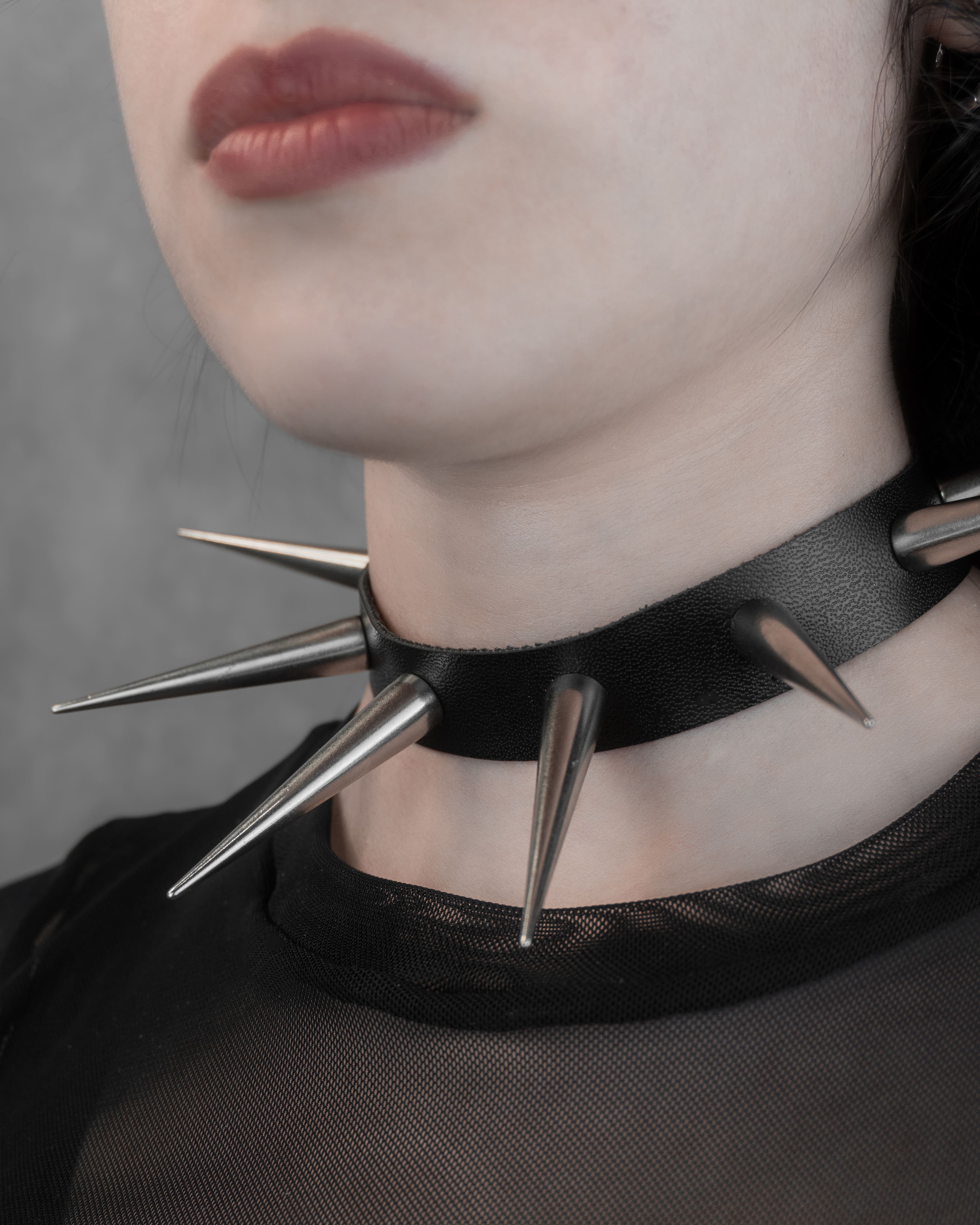 Spikes 5.5 | Choker