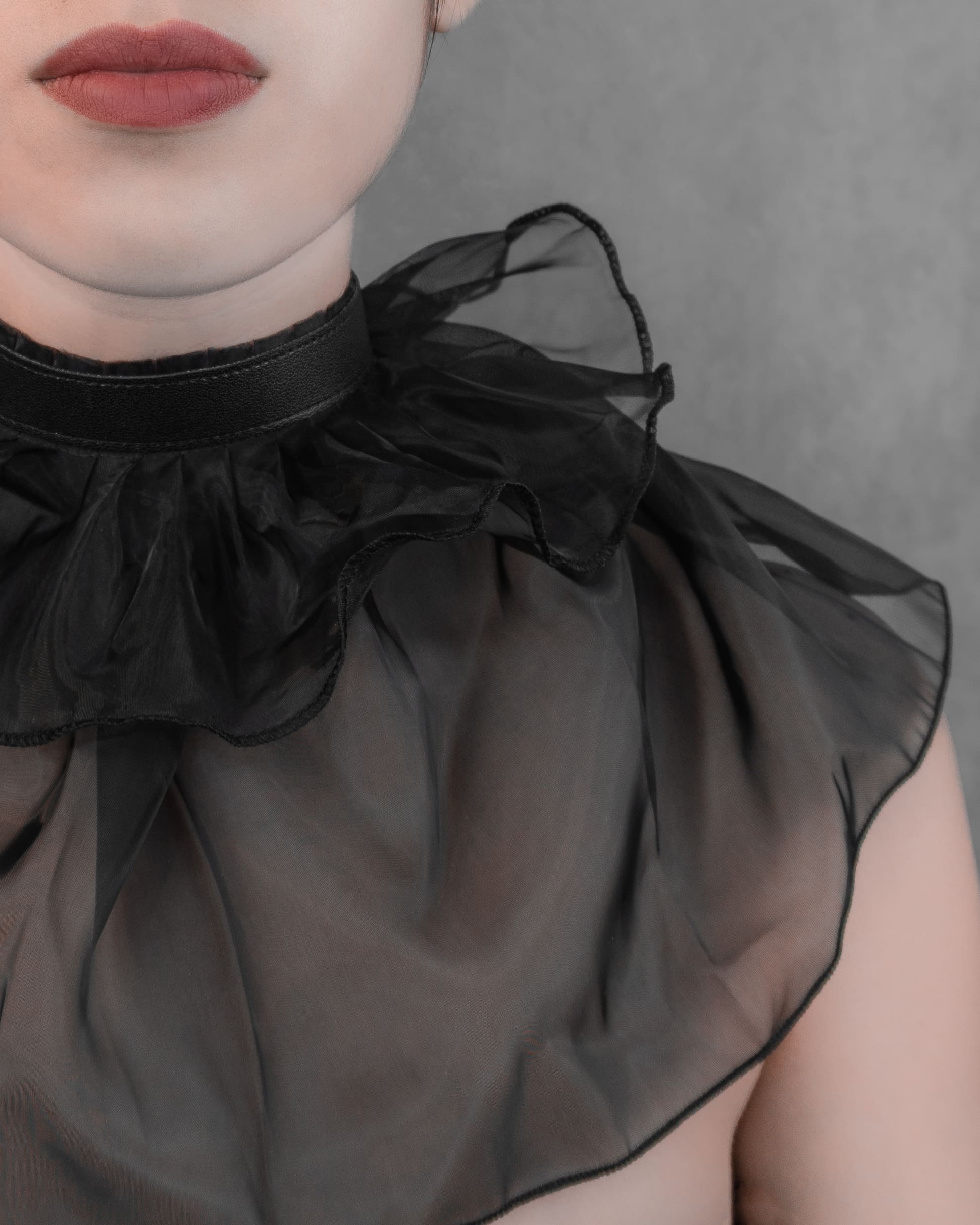 Pantomime | Choker