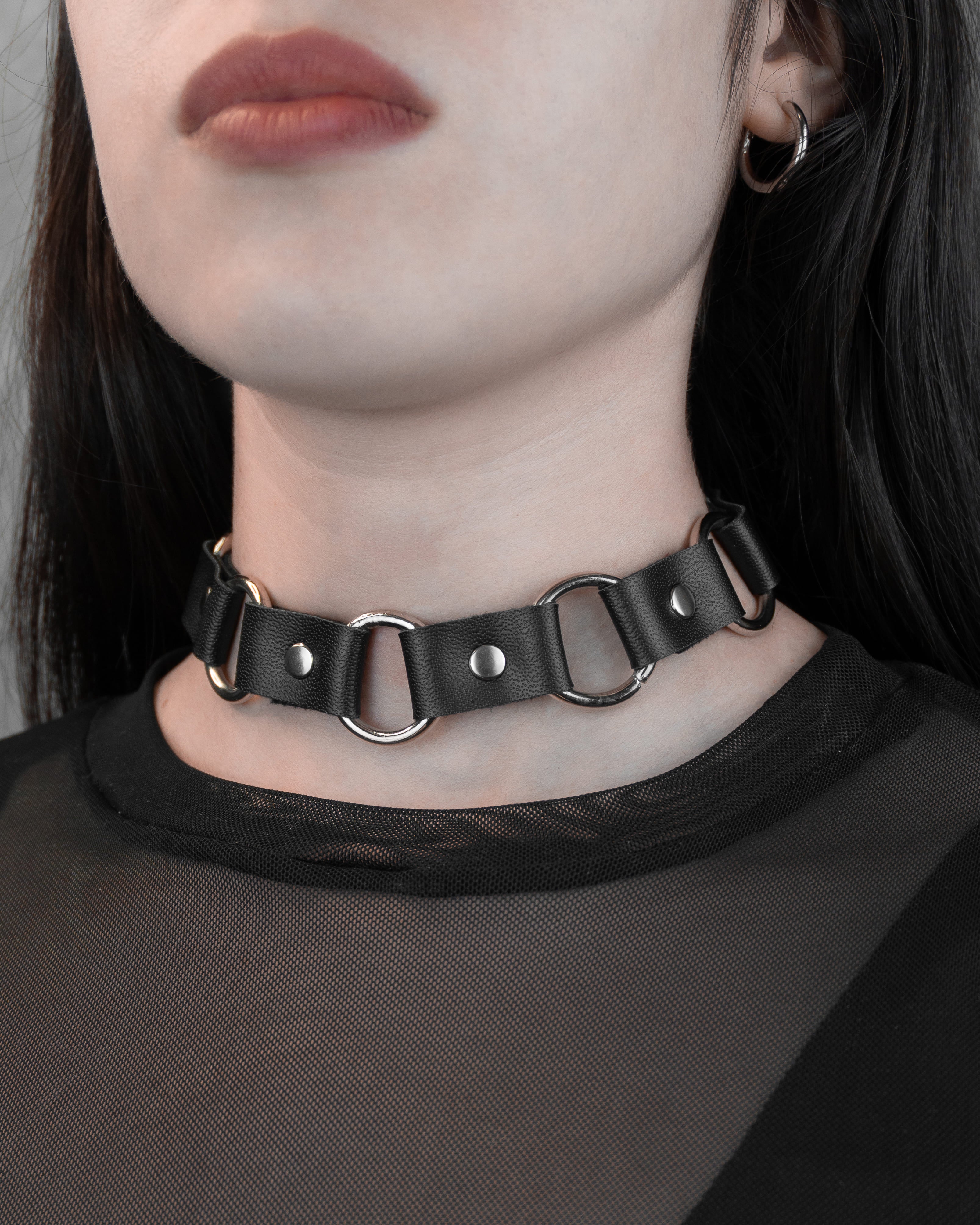 Pitch | Choker