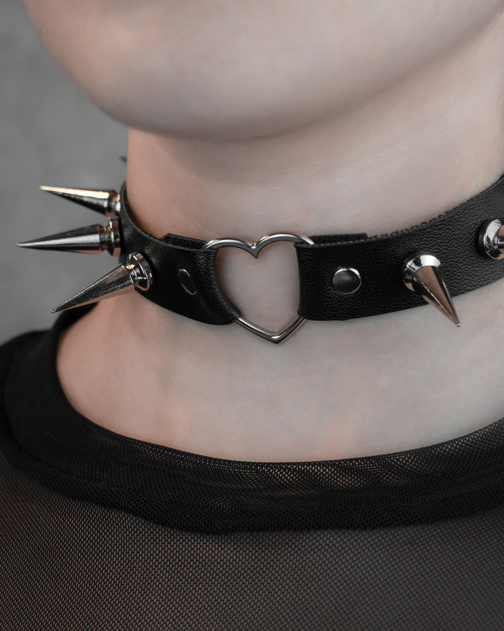 Heart Spike | Choker (Varios Tamaños)