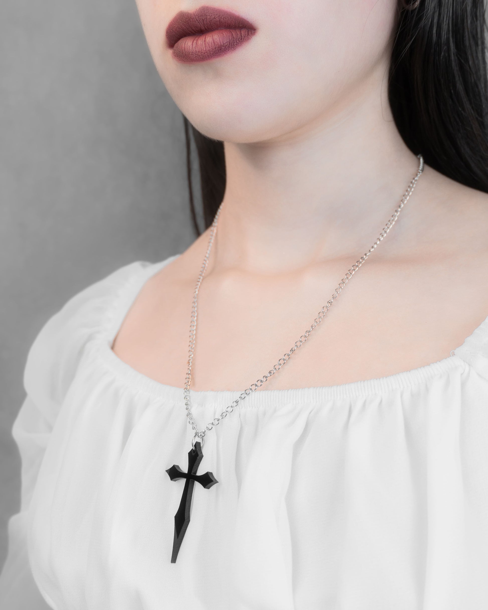 Goth Cross | Aritos y Collar