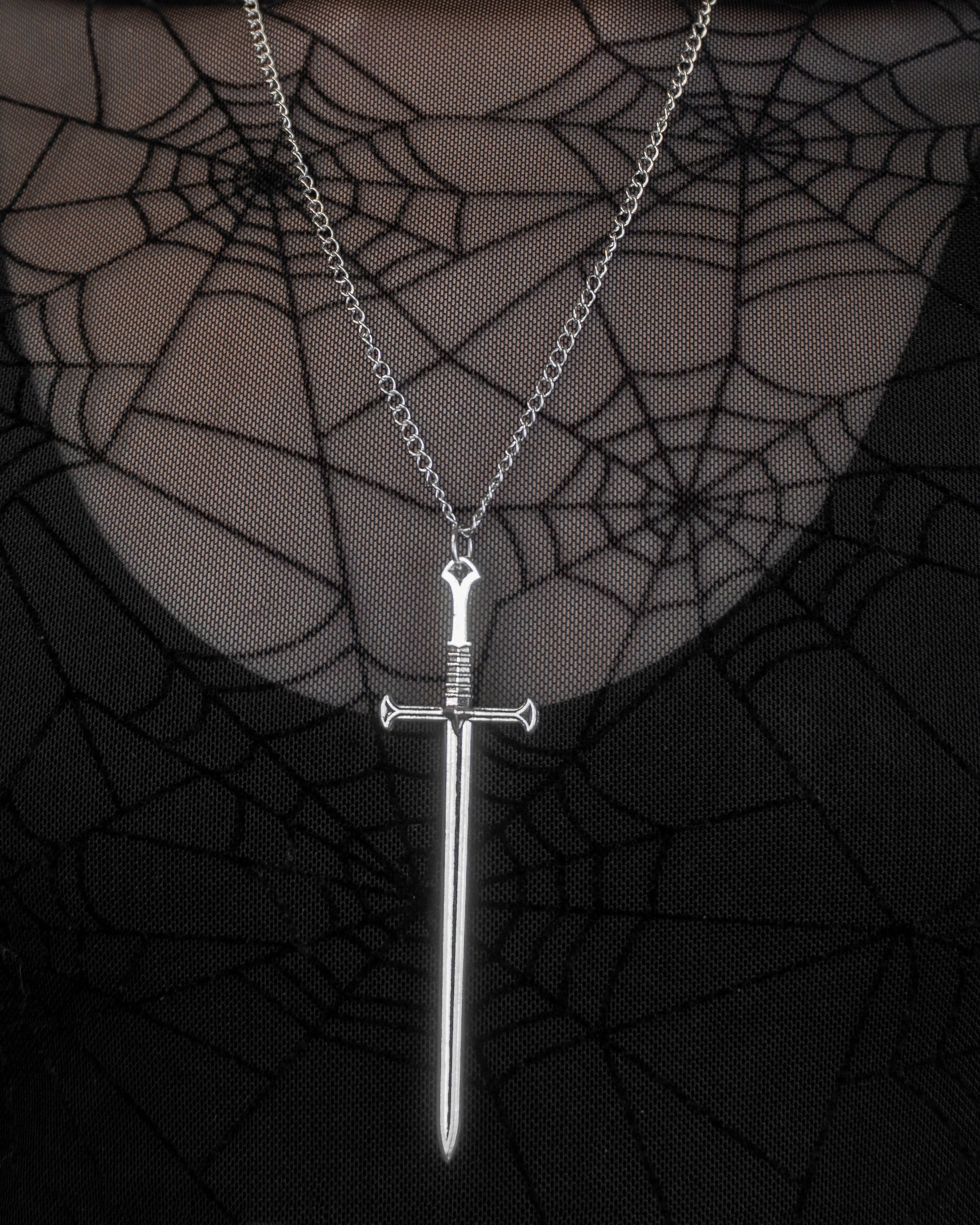 Espada | Aritos y Collar