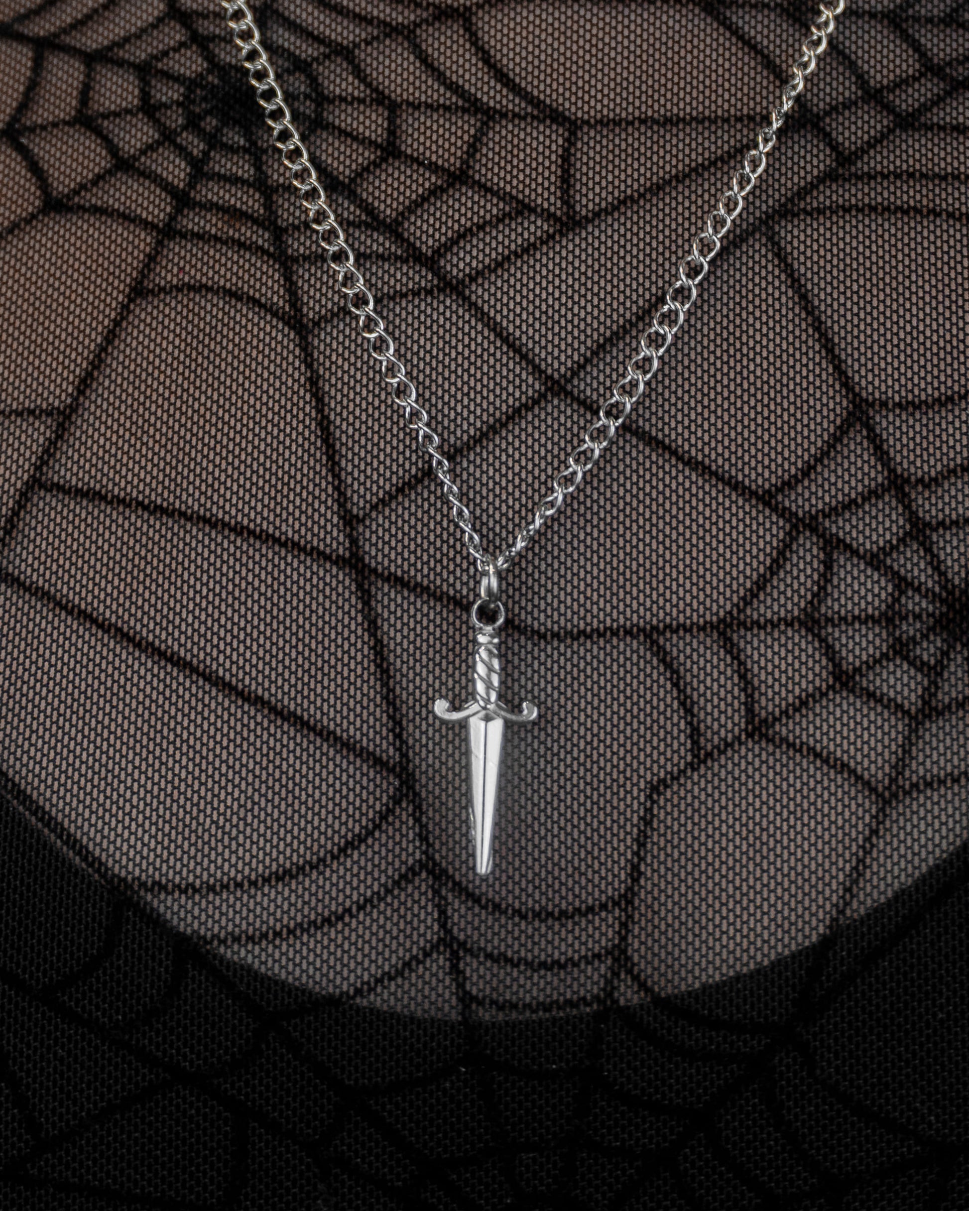 Daga (Acero Inoxidable) | Aritos y Collar